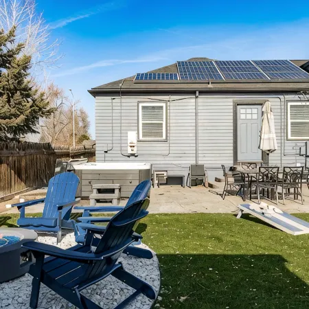 ARCADE - FIRE PIT - HOT TUB - BACKYARD GAMES - OLDE TOWN HISTORIC DISTRICT
