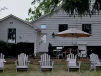 Westerlook Farm -  Willamette Valley Luxury Vacation Rental - 3 Master Suites カールトンのホテル