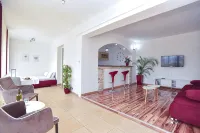 Apartments Raymond