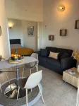 Air-Conditioned T1 Apartment for 2 People, Terrace with Sea View, Garden & Parking - Apartments