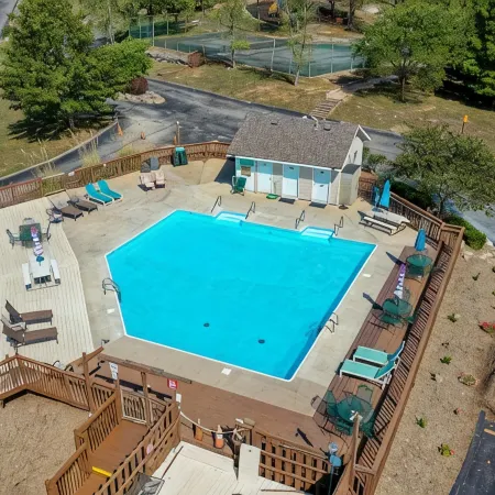 Next to Silver Dollar City, King Master, 2BR 2BA, Full Size Kitchen, 20ft Patio