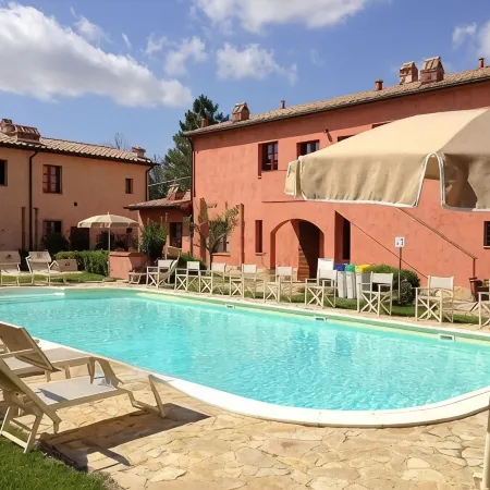 La Casetta del Borgo San Gimignano, relax nature swimming pool, STARLINK powered