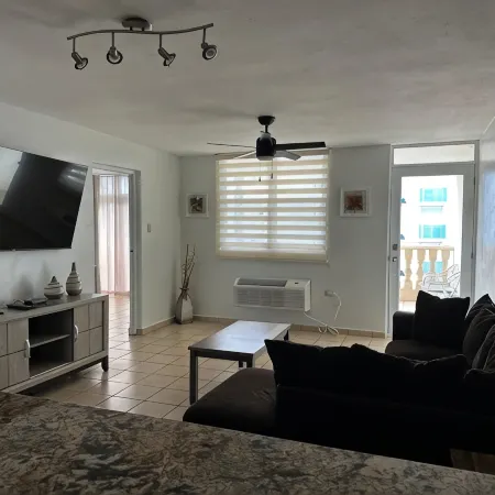 Beautiful sunsets & steps from the beach! Comfortable apartment, great location! Отели в г. Ринкон