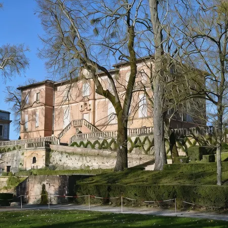 Le Nid de l'Ecureuil Hotels in Tarn