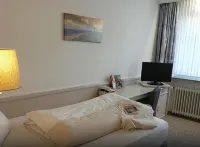 Hotel zum Rosenteich