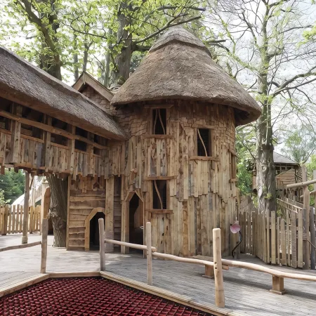 Beautiful 2 bedroom for 5, walk to town, near Legoland and Lapland!