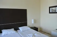 Sunrise Beach - 2-Star