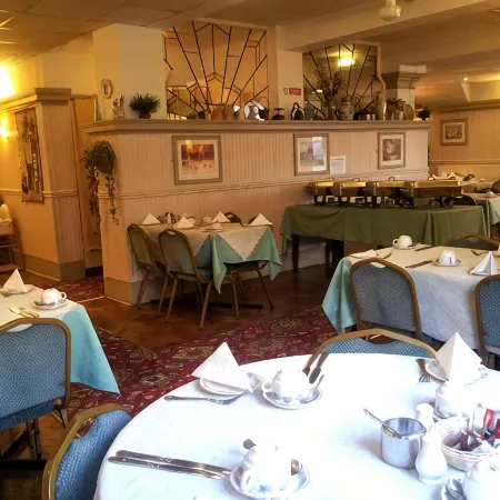 The New Osterley Hotel