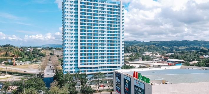 1-Bed - Sleeps 4 with High Rise City View Hotels in Cagayan De Oro