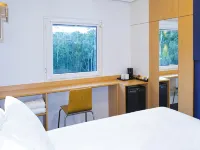 Ibis Budget Gosford Hotels in West Gosford