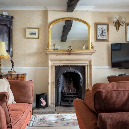 Grade II Listed Cotswolds Self Catering Accommodation. VisitEngland