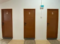 CN Homestay C2 Floor 3 at Nagoya Hill Mall - 2-Star