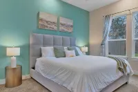 The Cacti House - Hot Tub, Game Room, Cactus Mural, Minutes from Downtown Dallas - Bungalows