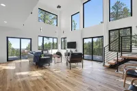 The Falcon- Breathtaking Mountain Views