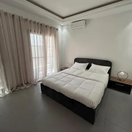 Jumeirah on the hills, luxury 3-bedroom condo in Mamelles