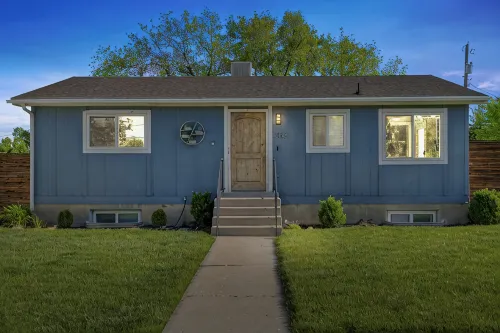 Cozy home in Logan, close to USU - บังกะโล