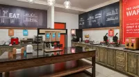 Hampton Inn Colby - Bữa sáng
