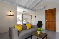 The Ritz Village - موقف سيارات