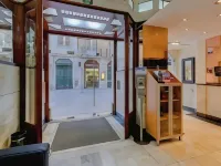 Hotel Duas Nações โรงแรมใกล้จัตุรัสรอสซิโอ