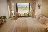 Long Vi Hotel - dao Phu Quy - parcheggio