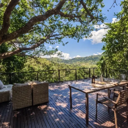 Three Tree Hill Lodge