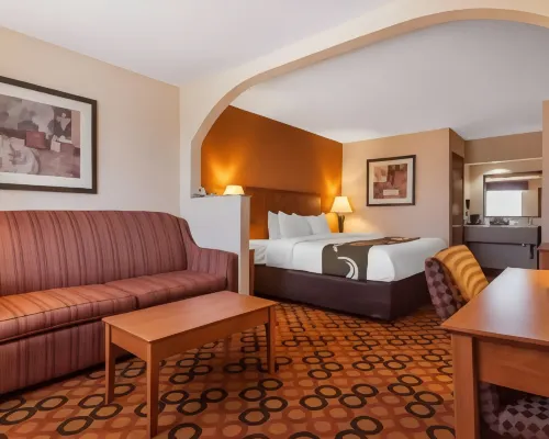 Quality Inn & Suites Owasso US-169 Hotels in Owasso