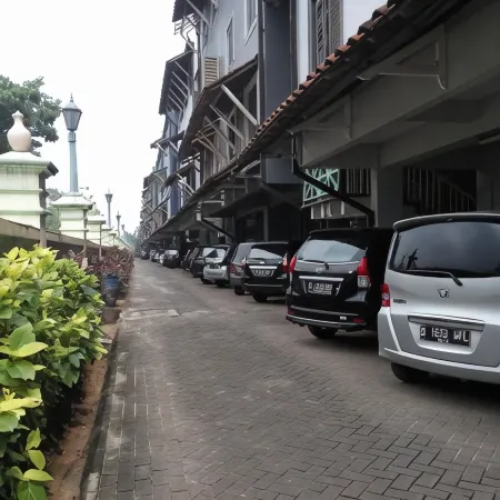 Lippo Carita Selatan