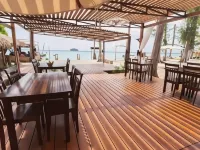 Salisa Resort Hotel berhampiran Laluan Pejalan