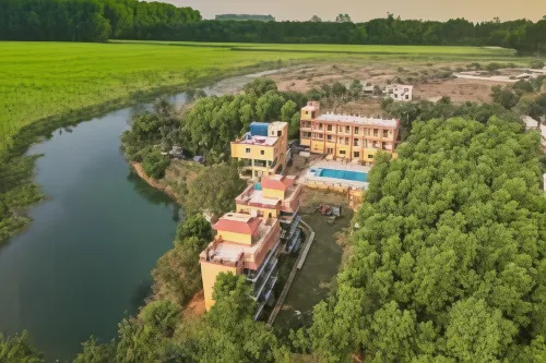 Resort Neel Nirjan !! Best Family Couple Friendly Family Resort!!