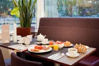 Novotel Sheffield Centre - breakfast