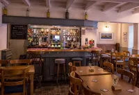 Kings Arms - Baarit