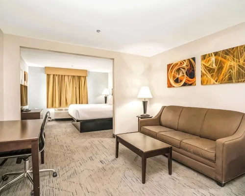 The Windstar Hotel - Emerald Isle / Swansboro Hotels in Cedar Point