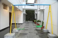 Elgozo Hotel Dreams Paradise - Yercaud - ห้องครัว