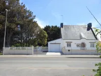 100m² house with 480m² enclosed garden 200m from the sea -  Privatzimmer