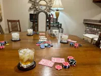 Nostalgic Gulf Coast Getaway Convenient Location! Sleeps 6 Modern Conveniences - Wifi