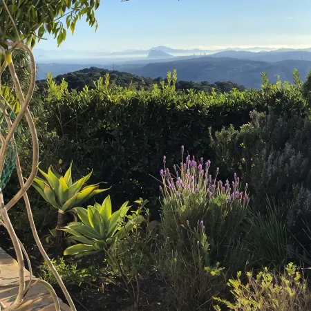 Secluded Villa with Panoramic Views, Private Heated Saltwater Pool & Fast Wi-Fi