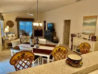 Perfect Location 2/2 Villa in Creekside Landing walking distance to Lake Sumter - 4 estrellas