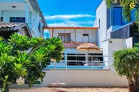 Gao Phala Beachfront Hostel - Pools