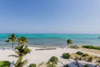 Your Oceanfront Paradise Awaits at Belize's #1 Rated Resort And Top Rental 3/3 - Jacuzzi
