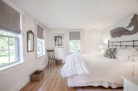 Dew Drop 4 Village Cottage, in Port Clyde Village, Lawn & Waterfront - Wifi