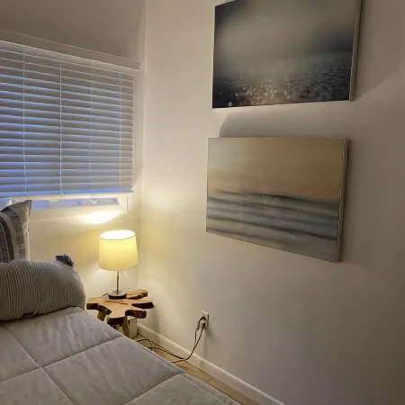 Jaw-Dropping Views. Gorgeous 4-Bed, Free Golf, Hiking Trails + the Lake