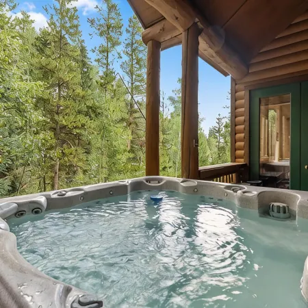 Streamside Retreat w/Creek and Mountain Views-Private Hot Tub overlooking creek