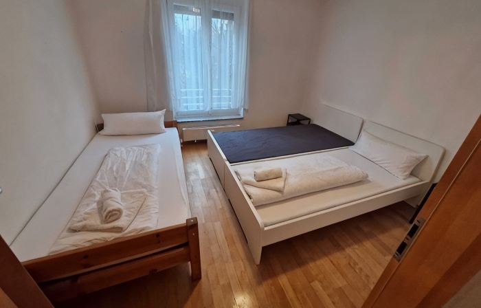 Spacious Apartment with Park View – Ideal for Families & Business Travelers