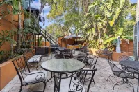 The Palms of Tampa - Private Courtyard - Condos