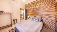 Private Villa - Heated Pool, Ocean View & Walk to Beach