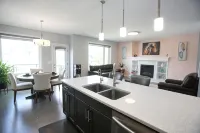 4BR Cozy Home in Evanston - บังกะโล