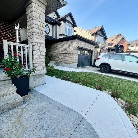 Comfort Quarters In Guelph! Your Cozy Home Away From Home.