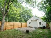 Pet-friendly home walking distance to Downtown Monroe Ξενοδοχεία στην πόλη Monroe