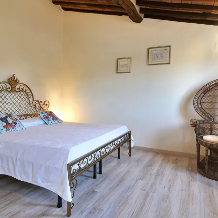 Lovely cottage in the park of a Renaissance Villa