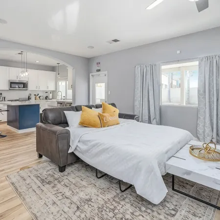 Spacious 4-bedroom house with Pool, Fun BackYard & Amazing Game Room